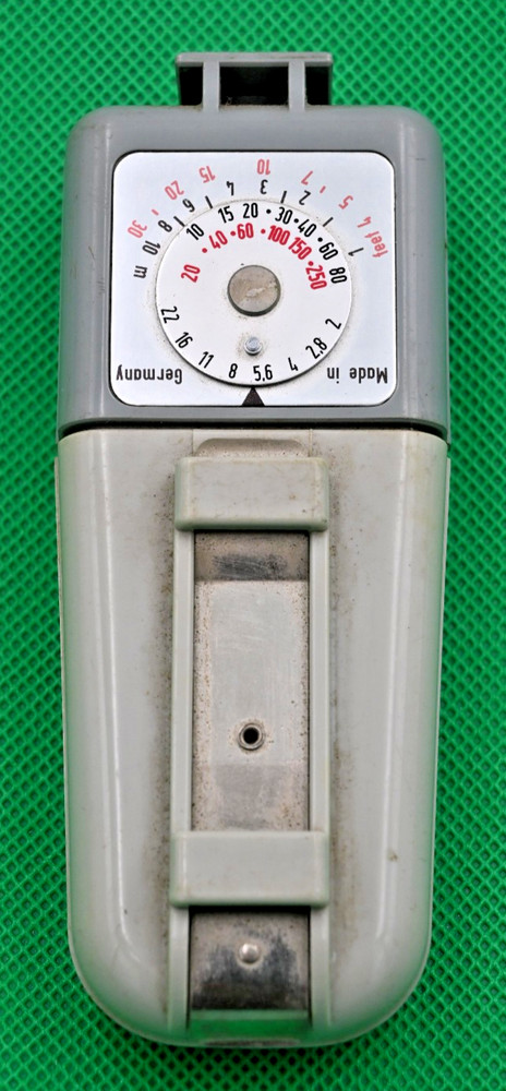 Zeiss Ikon Ikoblitz 4 flash unit for flashbulbs