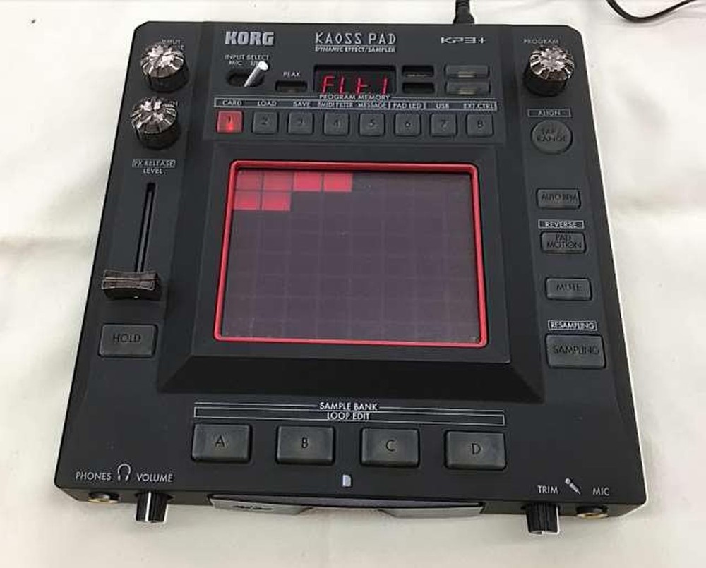 Korg Kaoss Pad KP3+ Dynamic Effects Sampler Touchpad 150 FX Looper MIDI USB