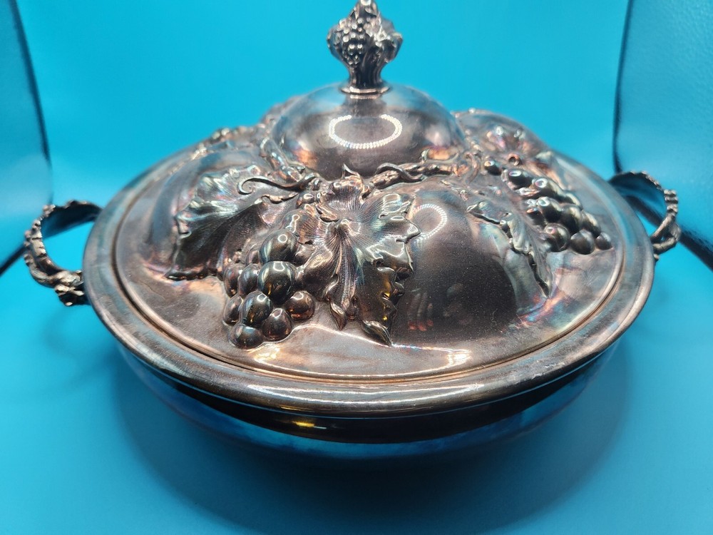 Richfield Plate Co. Silverplated Covered Dish