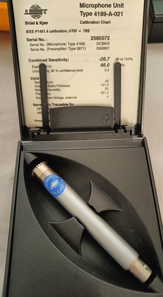 Bruel & Kjaer Type 4189 -A-021 Mic Setup