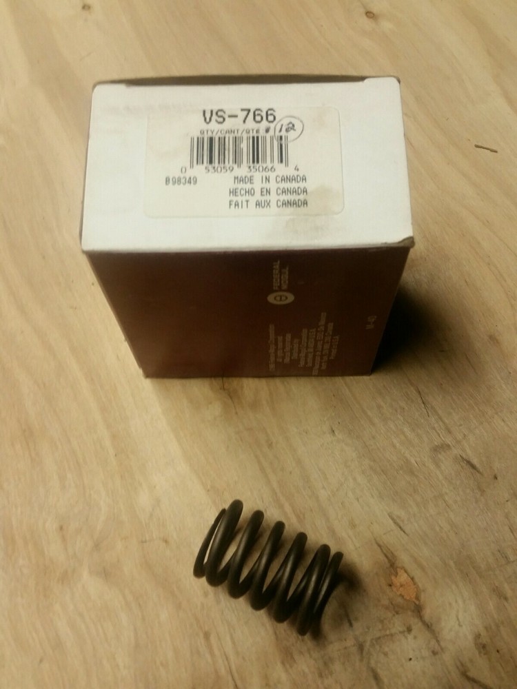 Engine Valve Spring Sealed Power VS-766