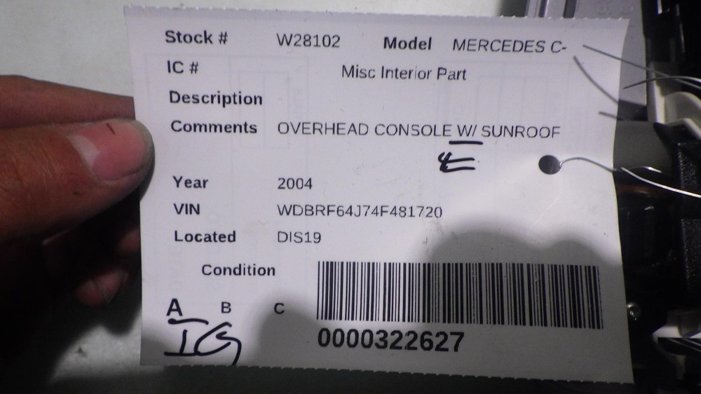 04 MERCEDES C320 OVERHEAD CONSOLE