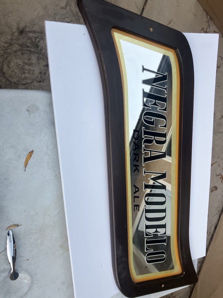 Negra Modelo Mirror Dark Ale
