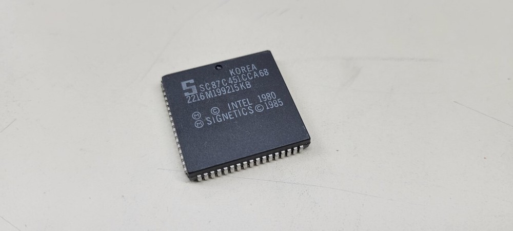Qty 1, SC80C451CCA68, ICPROC, 80C451, 8-BIT MICROCONTROLLER
