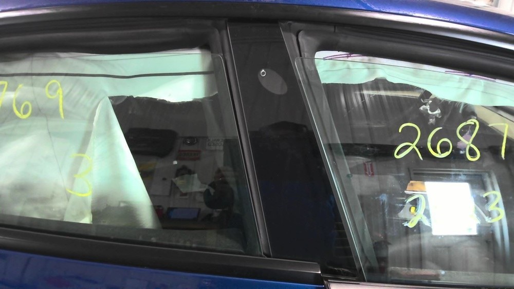 TESLA 3   2023 Camera/Projector 1027791