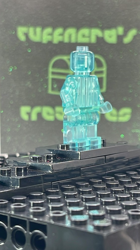 CUSTOM BLANK MOC TRANSPARENT LIGHT BLUE MINIFIG
