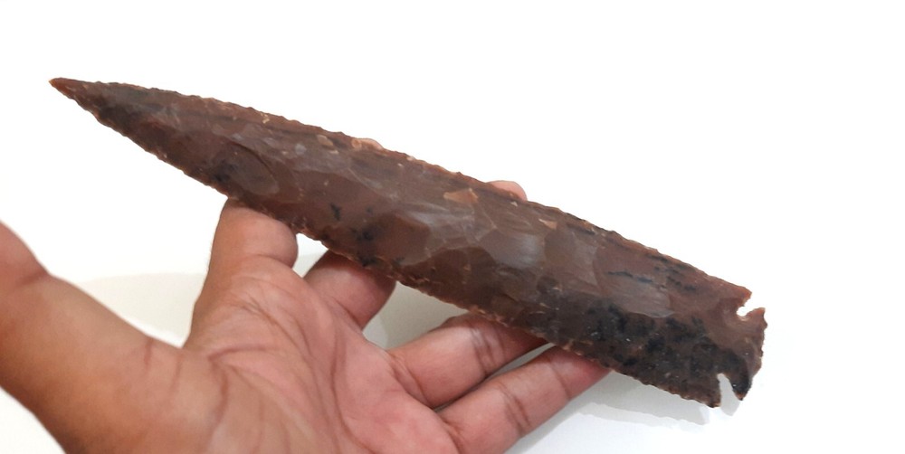 AGATE CRAFTED 8 INCHES FLINT STONE NATIVE ARROWHEAD POINT