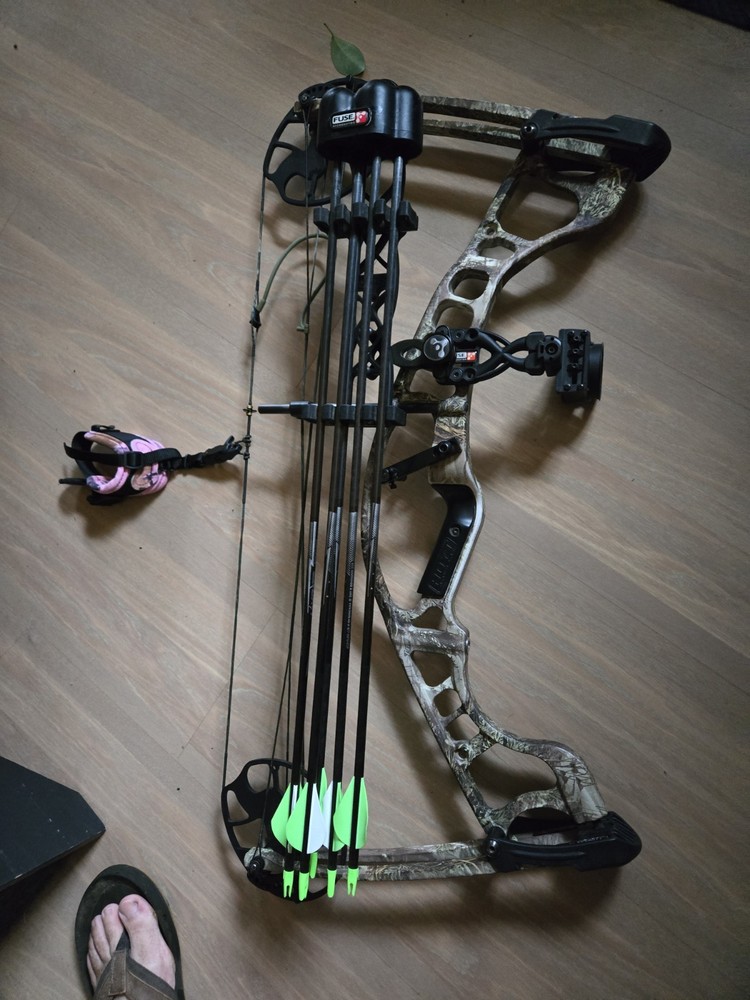 !!!Hoyt Ignite compound bow left handed complete package !!!!