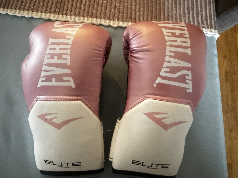 Everlast Elite EverShield Pink Boxing Sparing Gloves Pro Style Training Medium