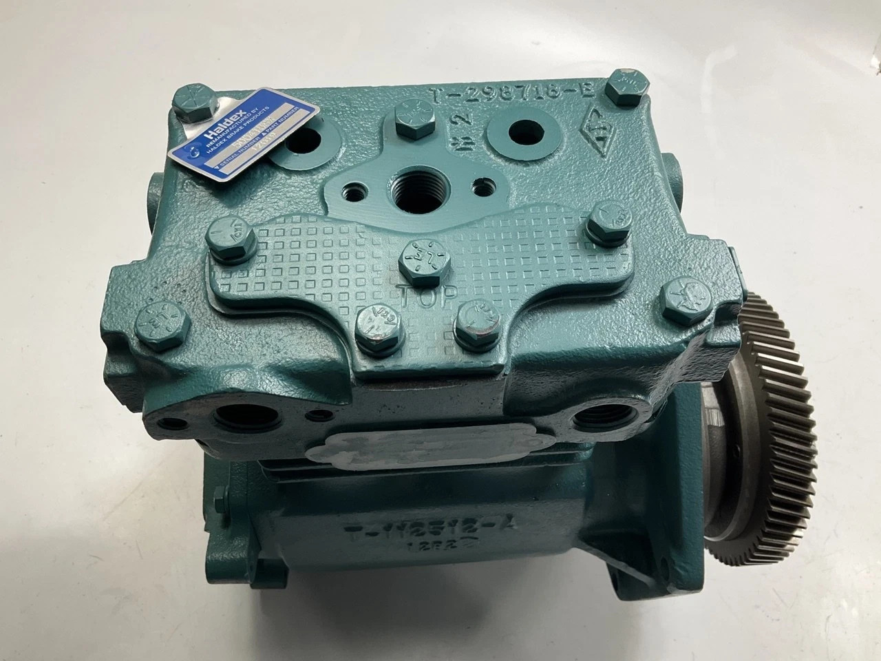 REMAN. Haldex 5004188X Air Brake Compressor, Detroit Diesel 60 Series TF550