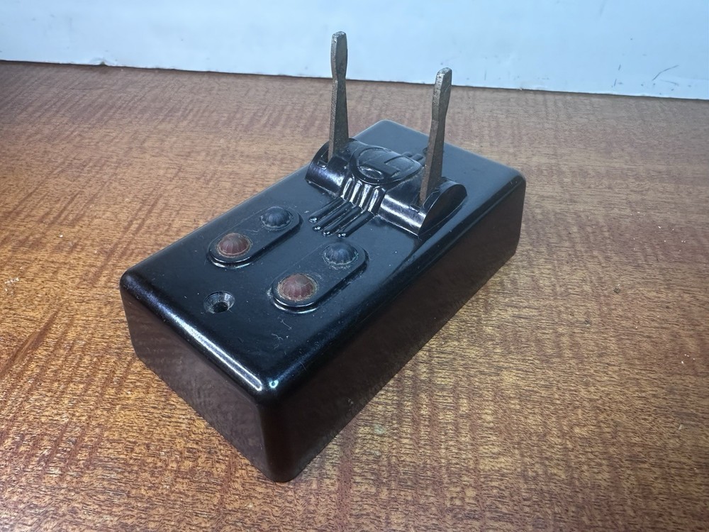 Lionel Turnout Controller - Needs New Wires - Untested