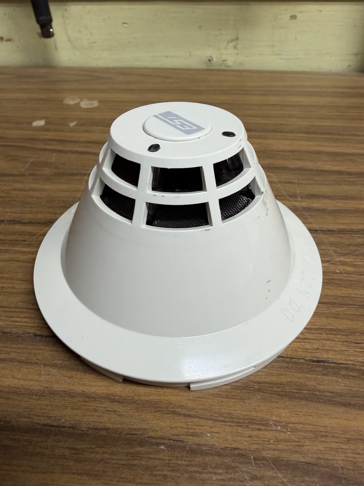 (1) EST Edwards SIGA-PS Addressable Photoelectric Fire Alarm Smoke Detector Head