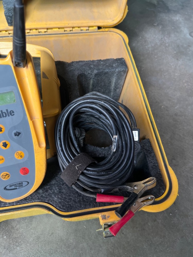 Spectra Precision Trimble GL722 laser