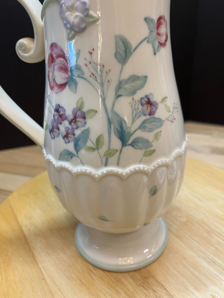 Lenox Spring Bouquet Pattern Embossed Flowers Ribbed 10" Pitcher 2003