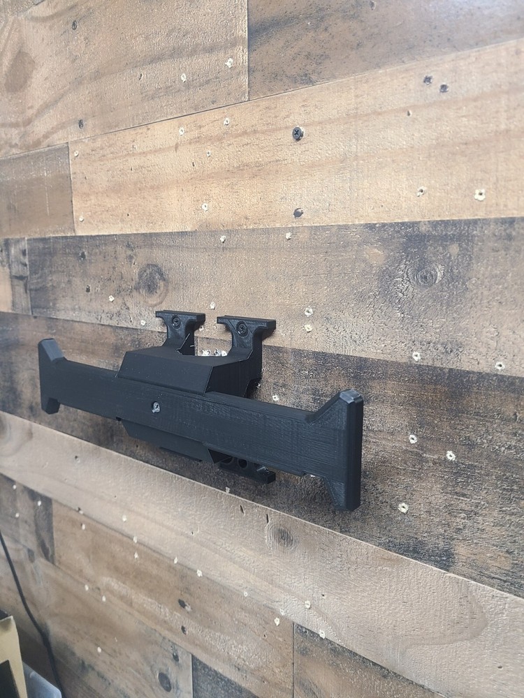 Wall Mount For Plate Carrier