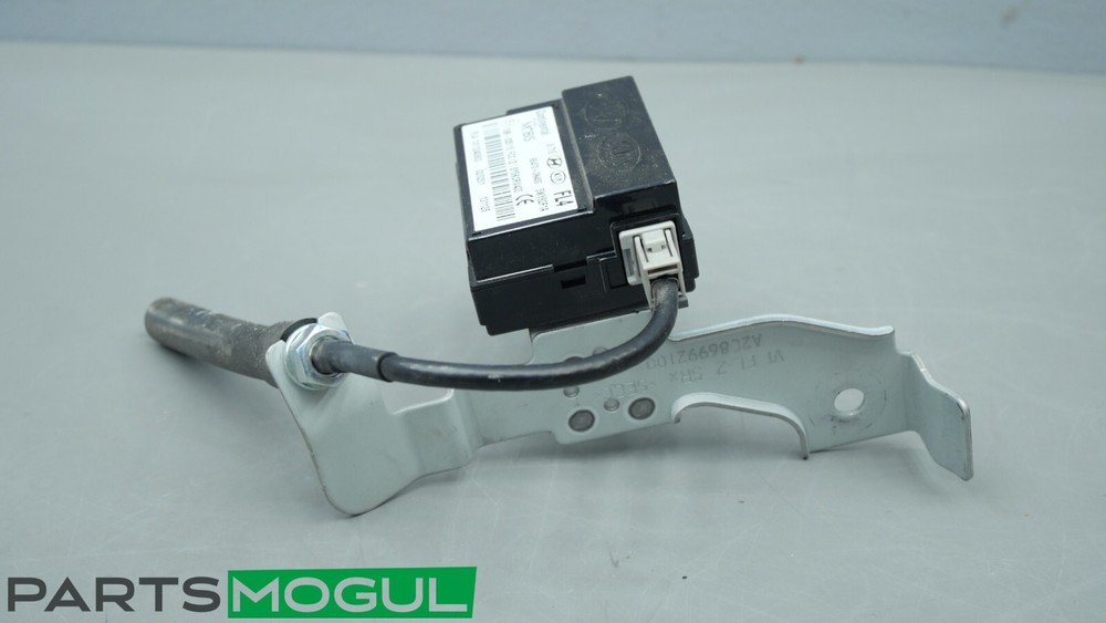 2014 2015 2016 HYUNDAI EQUUS KEYLESS ENTRY RECEIVER MODULE DASH 95470-3N400 OEM