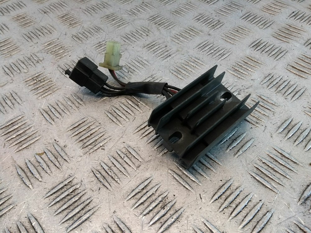 2008 SUZUKI GZ 125  RECTIFIER REGULATOR