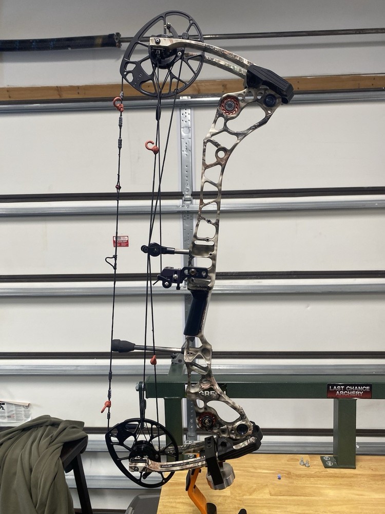 Mathews Halon 6 70# 28” draw