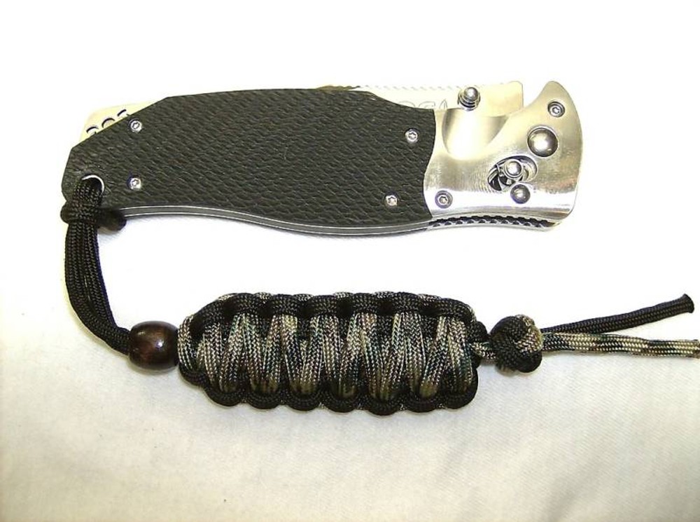 Paracord lanyard custom made for Benchmade knife B1