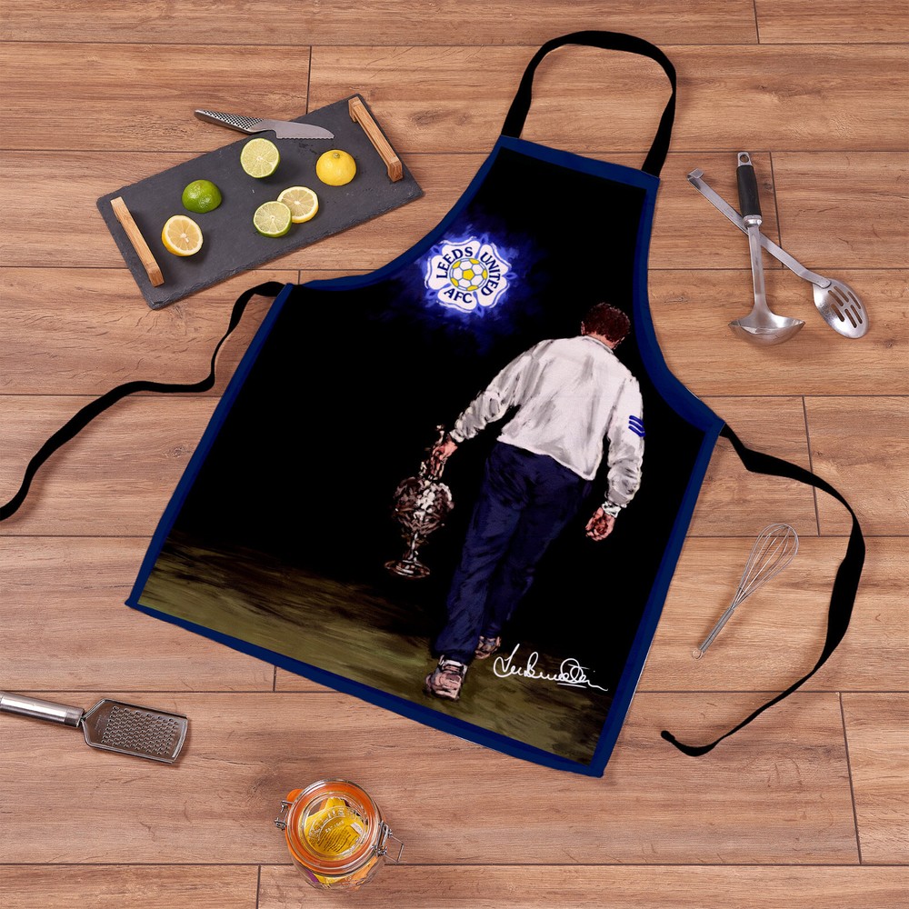 Leeds - Lee Buccilli - Trophy - Apron