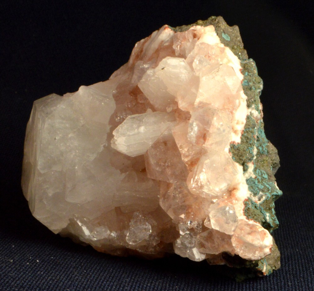 #6925 Apophyllite & Stilbite - India