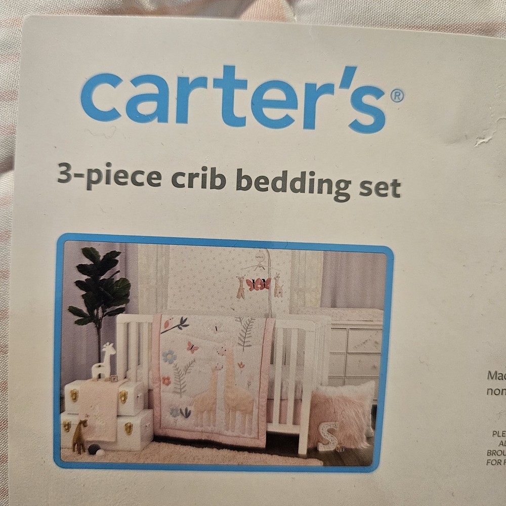 Carter's Pretty Giraffes 3 Piece Crib Bedding Set