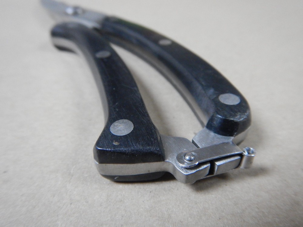 10" Sabatier Kitchen Multi Purpose Shears with Black spring loaded handles- nice