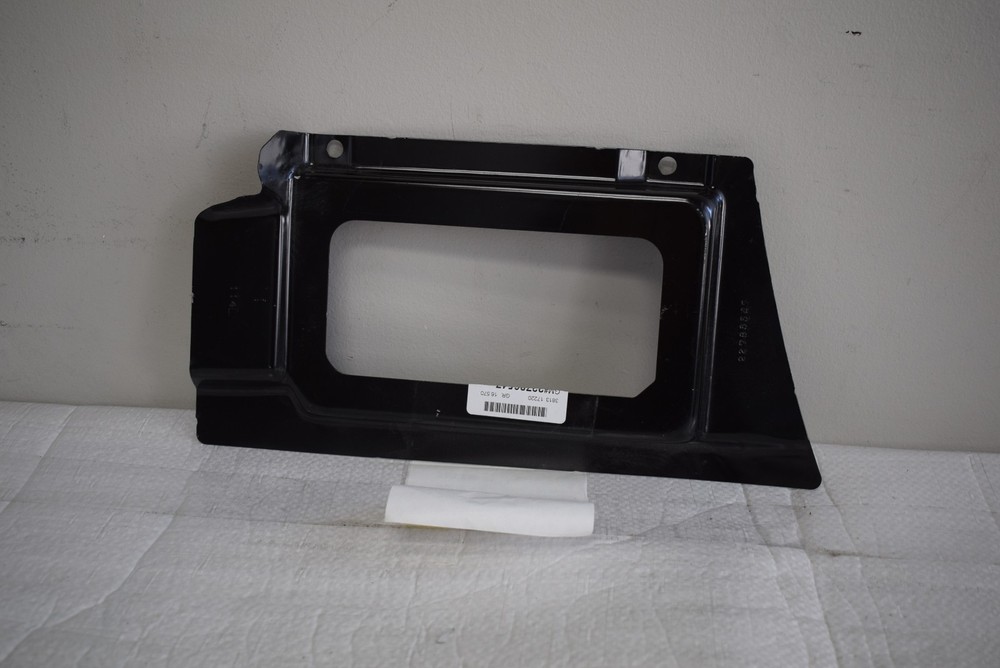 GM OEM QUARTER PANEL LOWER EXTENSION RIGHT 22786547