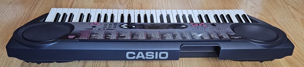 Casio LK-35 Lighted Key Learning Keyboard w/ Stand Adapter Box 61 Key Piano WORK