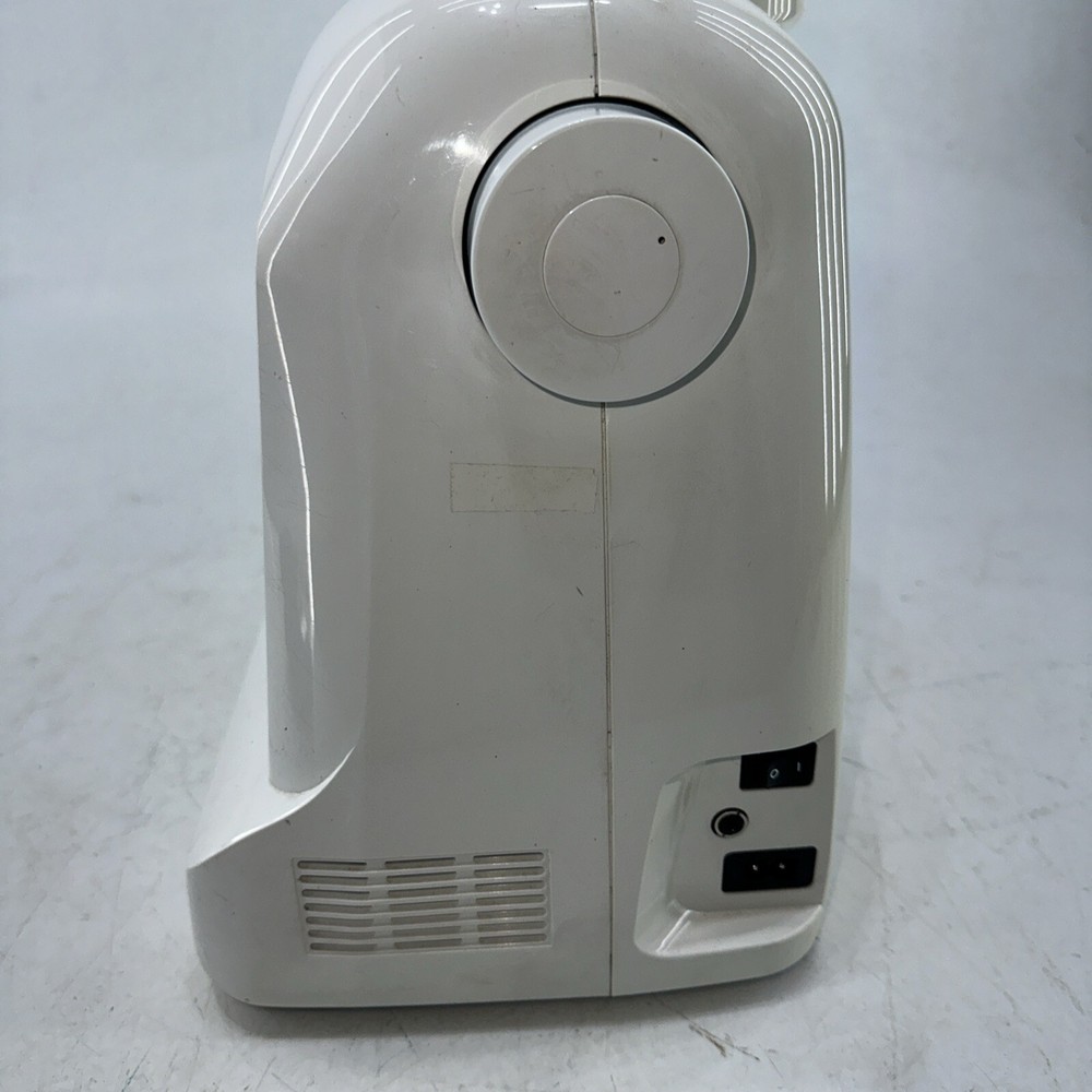 Singer 8763 Curvy Electronic Sewing Machine Read Description