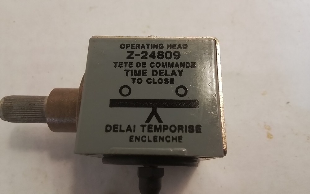 Allen Bradley Z-24809 Operating Head (SP411)