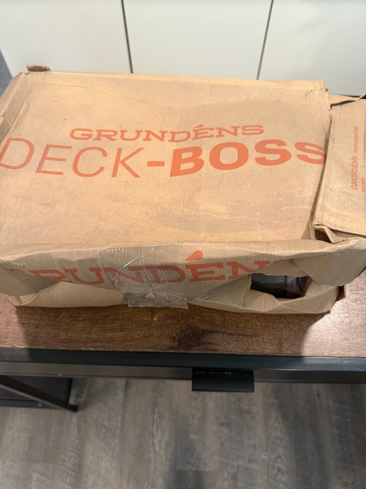 NIB Grundens 15" Deck Boot M15