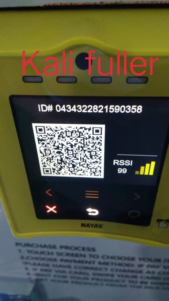 Touch screen vending machine with card reader