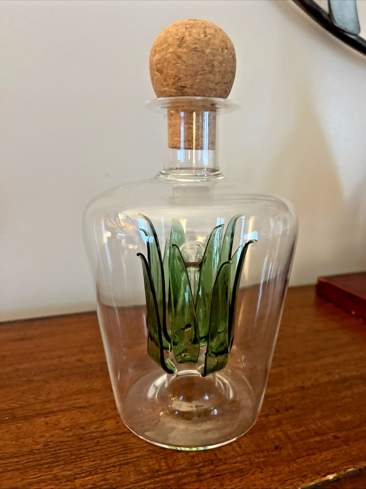 Final Touch 28.7 oz Clear Glass Tequila Decanter