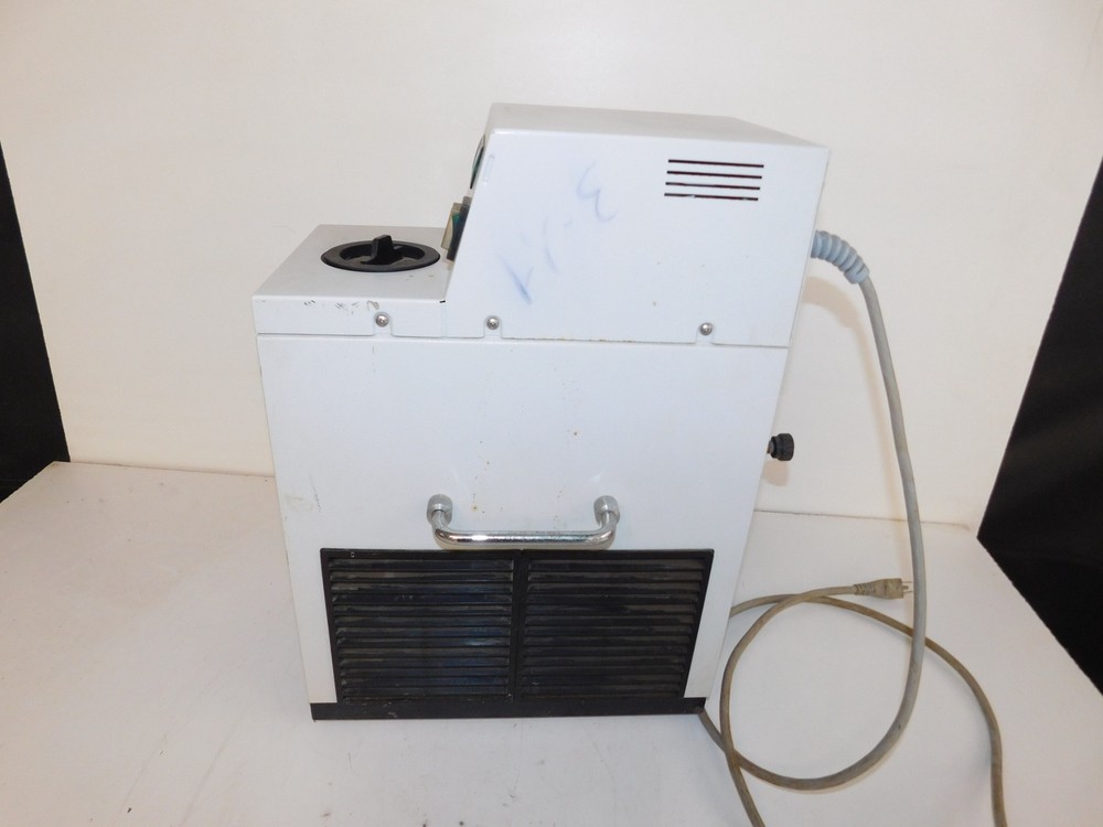 LAUDA WK 300 CIRCULATING COOLER (PLQ88)