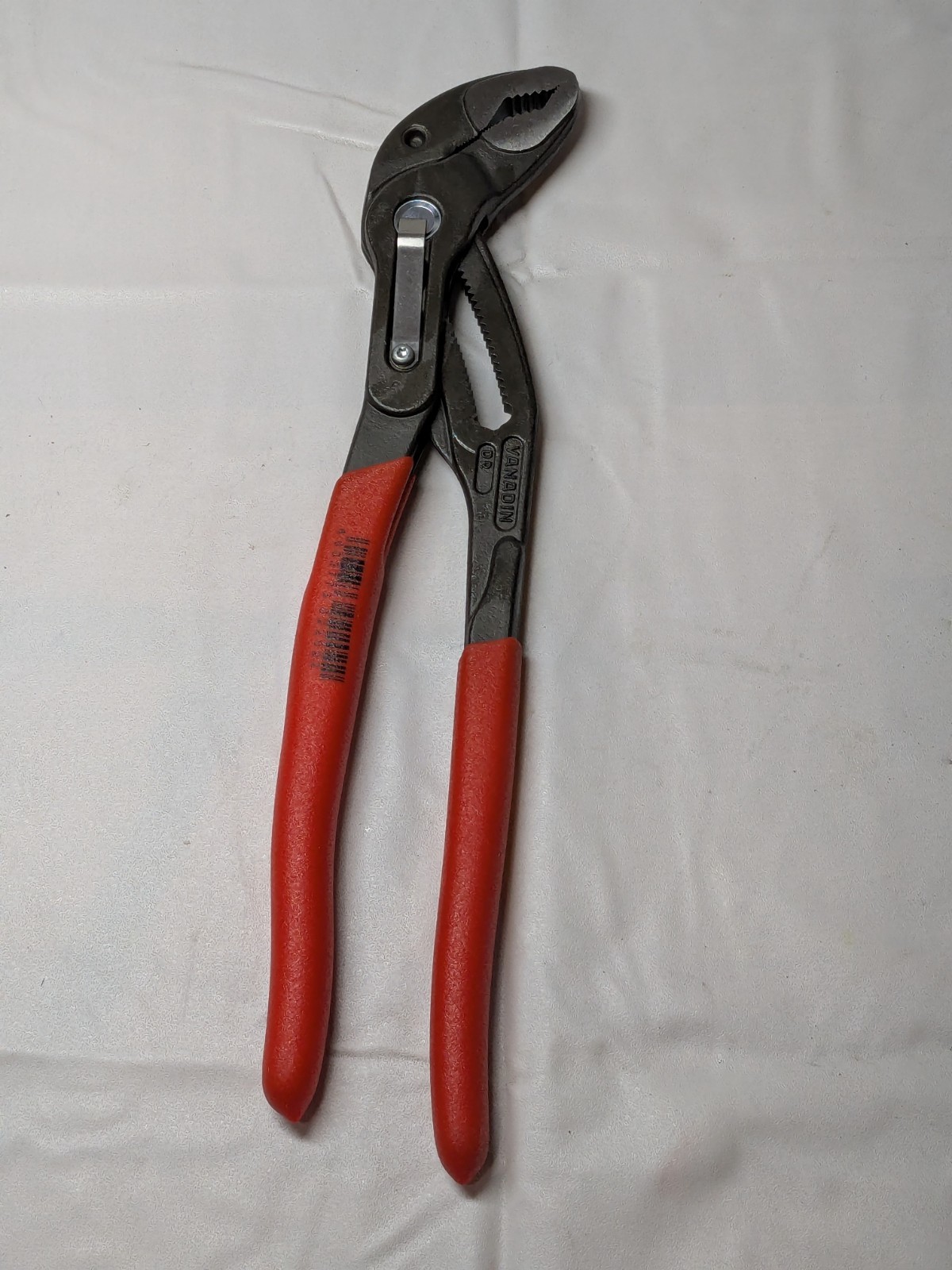 Knipex Tongue & Groove Plier: 1-1/4" Cutting Capacity, Standard Jaw 87 01 250
