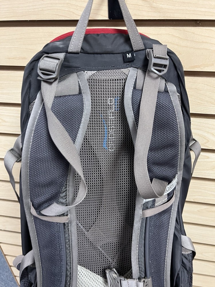 Gregory Z30 Hiking Backpack 30L Size Medium Grey Backpacking Camping