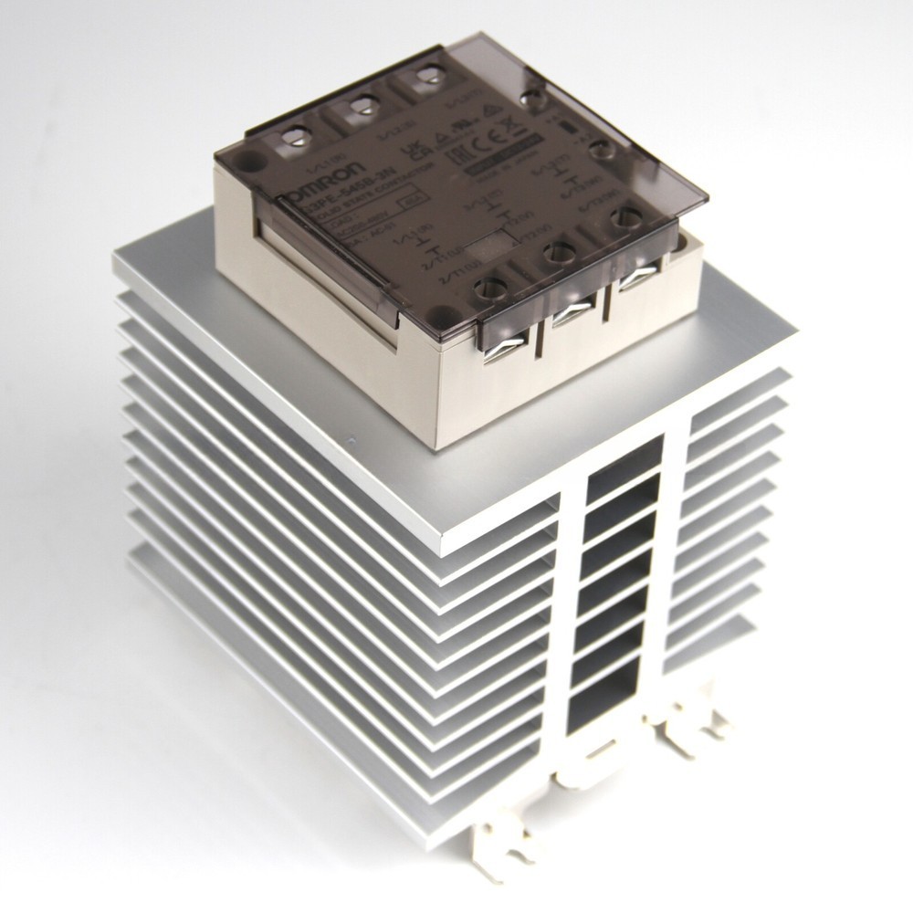 1pcs New OMRON G3PE-545B-3N Solid State Relays