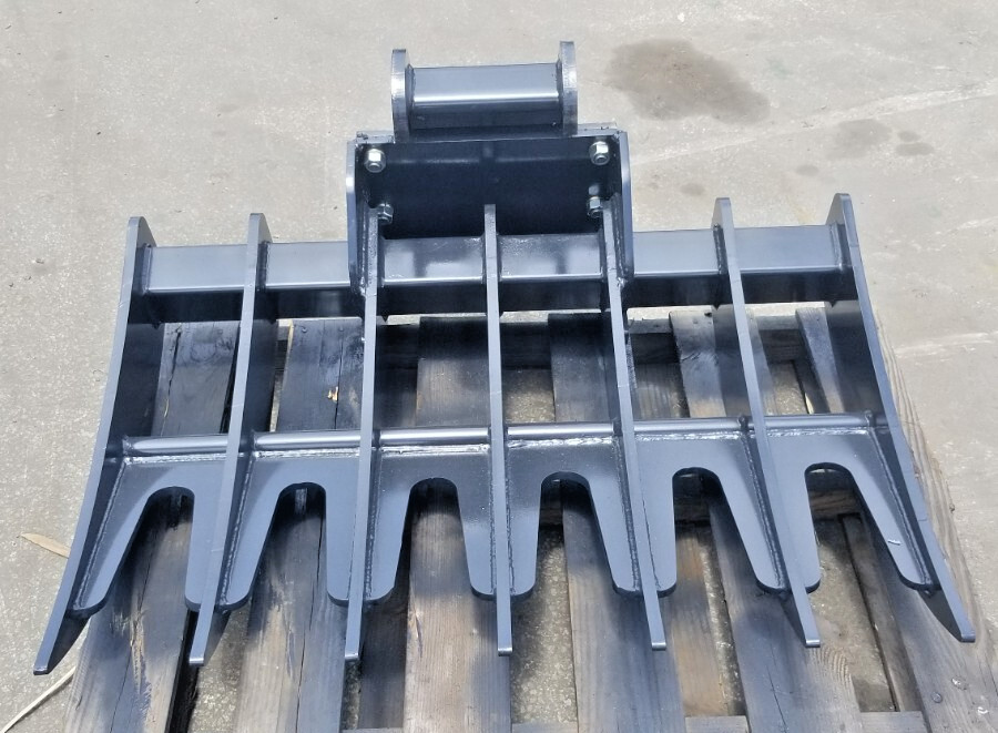 BOBCAT EXCAVATOR WITH X-CHANGE HOOK UP 48" ROOT RAKE