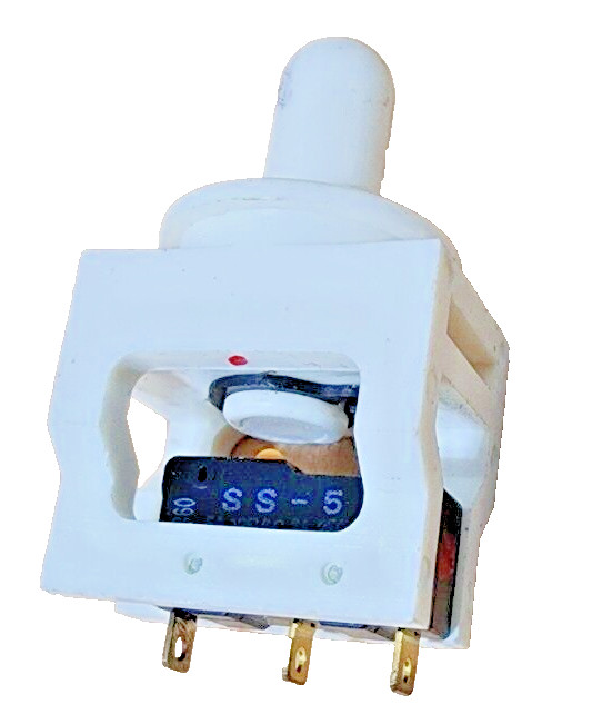 OMRON SS-5, SS5 ELECTRONIC COMPONENTS 3 Amp, 125Vac