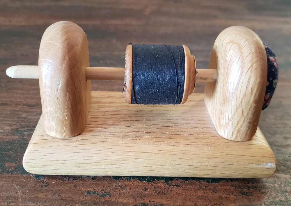 Vintage Carol Armstrong Quilt Thread SPOOL HOLDER Designed For Thread CRAFTER