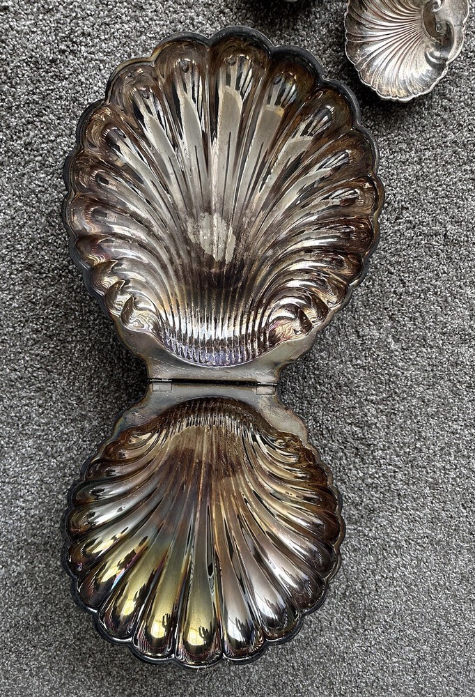 Vintage Eton Dolphin Handle Clam Shell Silver Plated Electrified BunWarmer