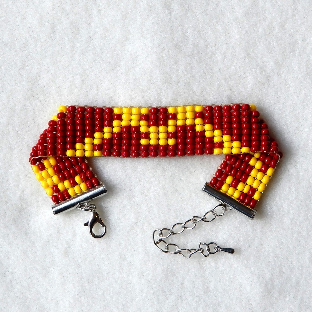 Minnesota bead bracelet, handmade, adjustable length, gameday