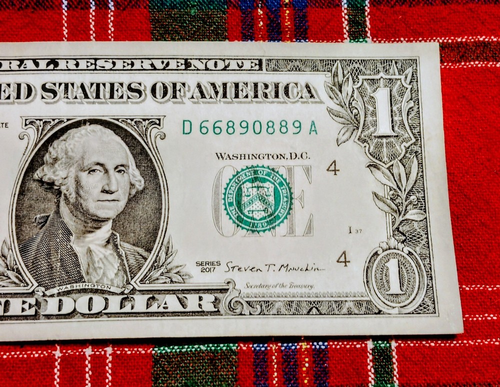 (3) FLIPPER FANCY SERIAL NUMBER $1 NOTES!!! 2 BOOKEND AND REPEATING!!! Error!