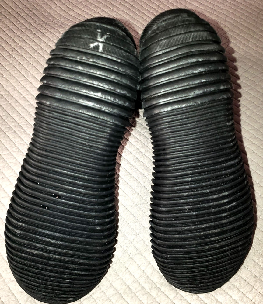Typhoon Titanium Dive Boots Size Small (40/41) Black