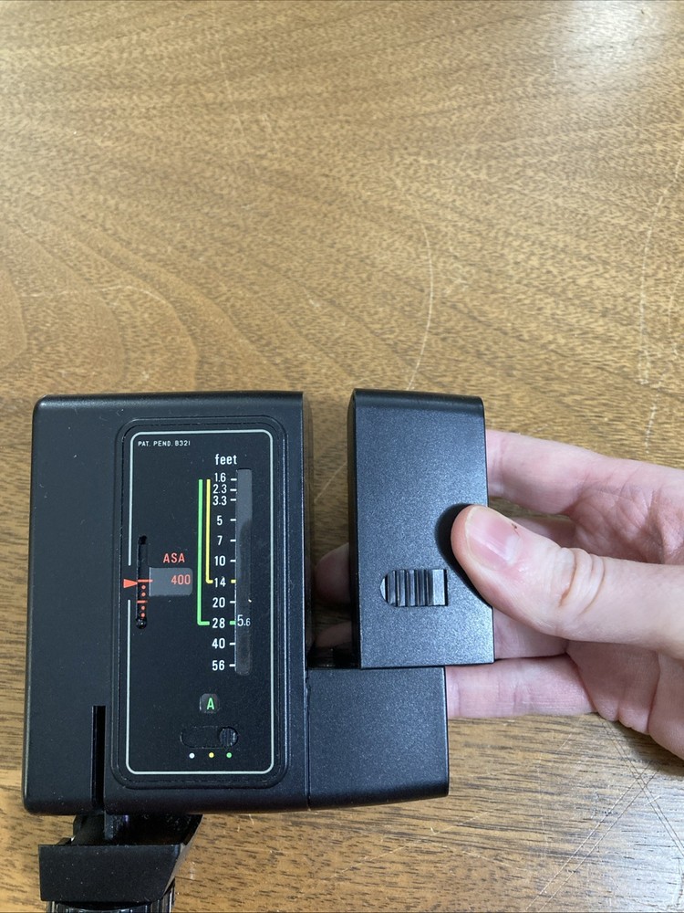 Vintage Sunpak Auto 321 Electronic Camera Flash Unit UNTESTED