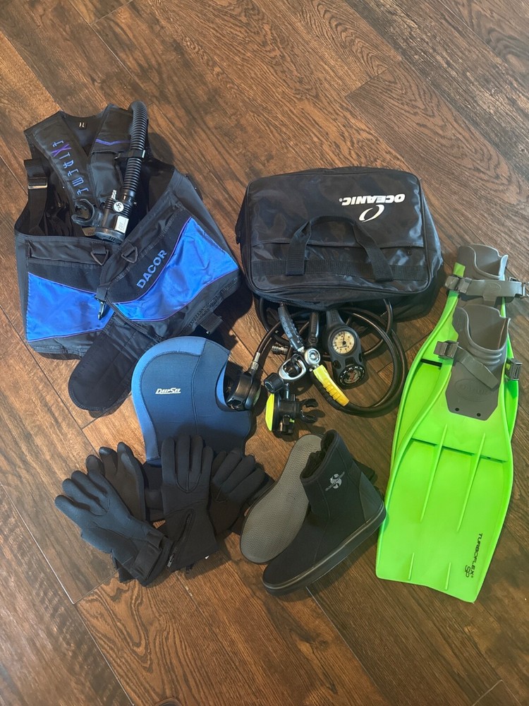 Dacor Scuba Lot - Multiple Items In Great Condition