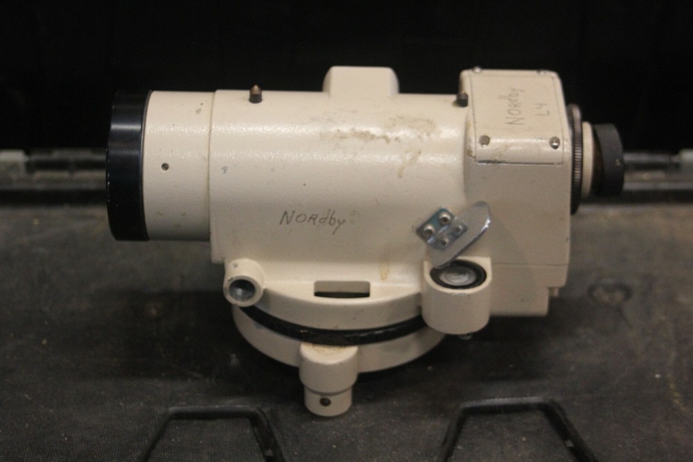 David White Instruments Automatic Level Model AL8-22