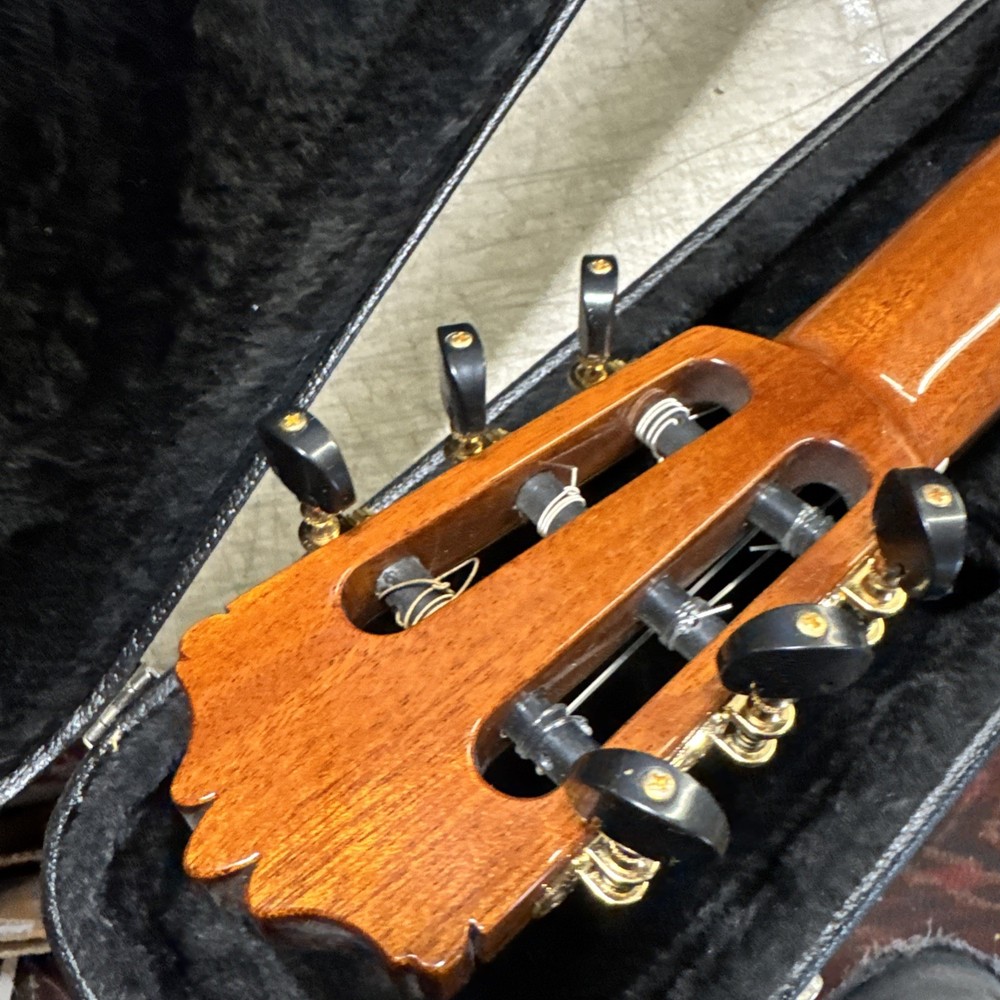 Cordoba C9 Luthier Series Solid Cedar Top Classical Guitar + case Nice!