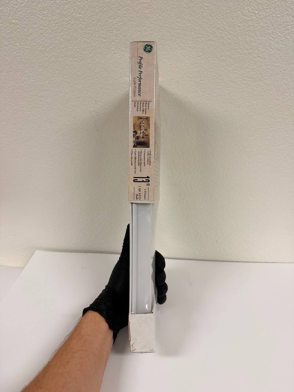 GE Profile Performance 13 Fluorescent Light Fixture F8T5 Ultra Thin New